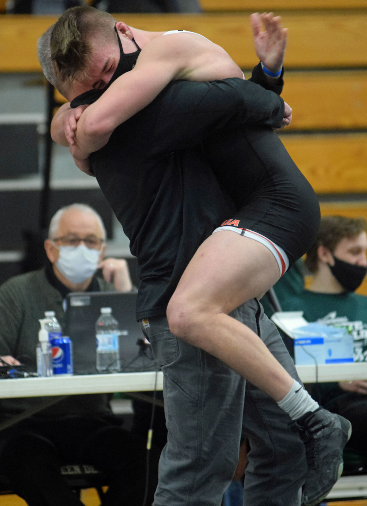 Cale Anderson and Viroqua coach Eric Anderson D2